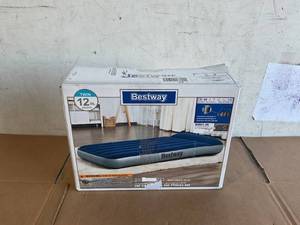 lot 198 image: Bestway Tritech Air Mattress Full 12 with Built-in AC Pump
