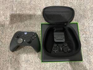 lot 113 image: Microsoft Bluetooth Elite Series 2 Controller