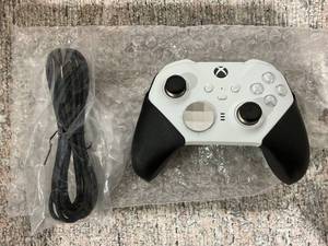 lot 122 image: Microsoft Bluetooth Elite Series 2 Controller Core