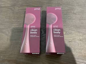 lot 151 image: LOT OF 2 PMD Clean Body Berry