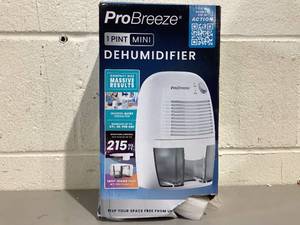 lot 425 image: Pro Breeze Mini Portable Dehumidifier, 17oz Ultra Quiet Compact Peltier Dehumidifier