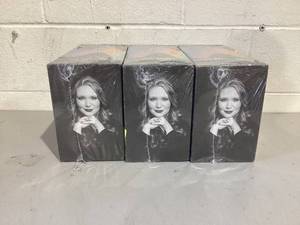 lot 496 image: LOT OF 3 Throne of Glass Paperback Box Set - by Sarah J Maas
