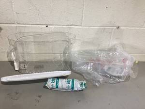 lot 572 image: PUR PLUS 30 Cup Lead Removing Dispenser Filtration System