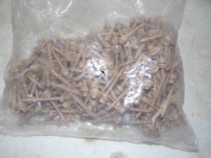 lot 32 image: 2 Roofing Screws Tan
