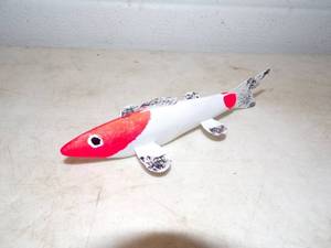 lot 36 image: Ice Fishing Decoy