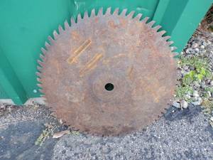 lot 46 image: Vintage Saw Blade