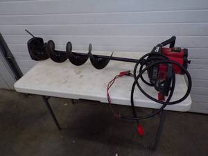 lot 47 image: Strike Master 12v Ice Auger
