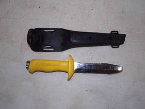 lot 71 image: Diving Knife