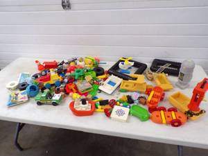 lot 17 image: Vintage Fisher Price Toys