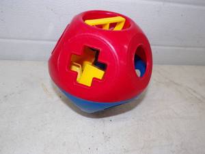 lot 19 image: Vintage Toy