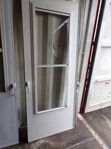 lot 98 image: 32 Storm Door with Frame