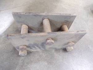 lot 108 image: I Beam Chain hoist Mount Bracket
