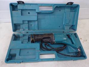 lot 110 image: Makita Recipro Saw