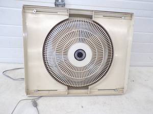 lot 112 image: Window Fan