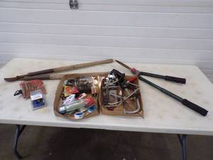 lot 123 image: Assorted Tools, Loppers, hedge trimmers Saws and more