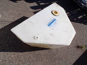 lot 183 image: Poly Gas Tank