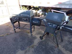 lot 216 image: Pair of Grills