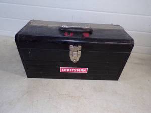 lot 226 image: Craftsman Tool Box