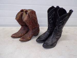 lot 240 image: Pair of Size 11 Cowboy Boots