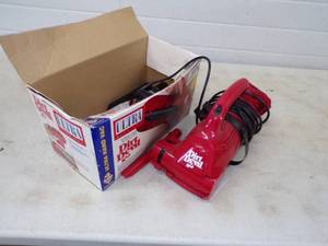 lot 256 image: Dirt Devil Hand Vac  with Accessories
