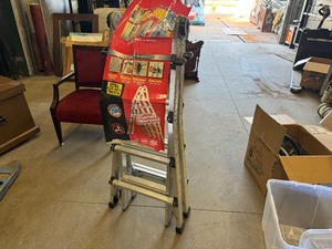lot 37 image: 5 in 1 Telescoping Ladder. Extra Heavy Duty 300 lb Working Load