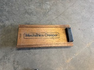 lot 41 image: Mechanics Creeper Model SC100