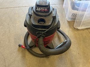 lot 28 image: Shop Vac Model 700E 6 Gallon and Accessories