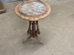 lot 52 image: Vintage Antique Round Occasional Table
