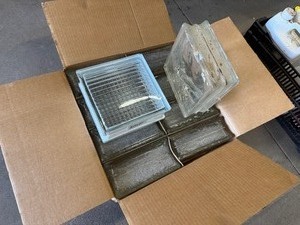 lot 77 image: Glass Block (Quantity 10)