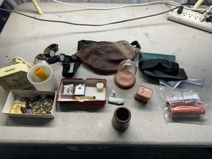 lot 94 image: Retro Collectibles