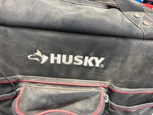 lot 8 image: Rolling Husky Tool Bag