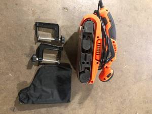 VEVOR Belt Sander 7 AMP 3 in. x 21 in. Corded Bench Sander 6 Speeds with 2 in 1 Vacuum Adapter 80 Grit Belt for Woodworking Customer Returns See Pictures