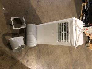 Vissani 5,000 BTU 115-Volt Portable Air Conditioner for 150 sq. ft. Rooms with Dehumidifier and Remote in White  Customer Returns See Pictures