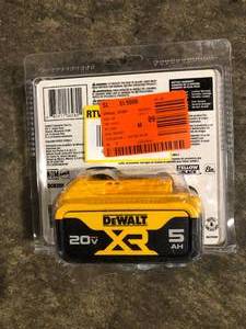 DEWALT 20V MAX Premium Lithium-Ion 5.0Ah Battery Pack     Customer Returns See Pictures