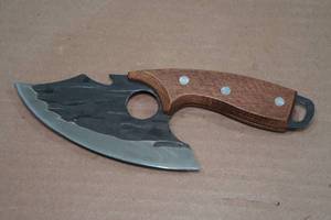 lot 10 image: HuntingBoning Knife