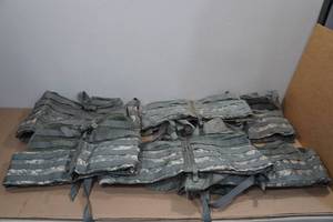 lot 74 image: 6 Tactical Vests