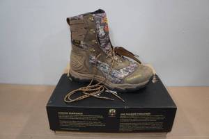 lot 110 image: Irish Setter Vaprtrek Mens 8 Boots -Size 10.5