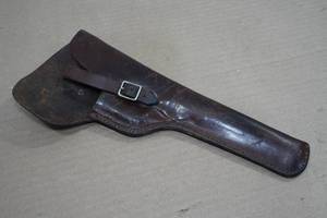 lot 129 image: Leather Pistol Holster