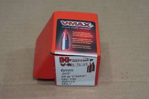 lot 215 image: 100 Hornady V-Max 6mm .243 58 Gr Moly Bullets