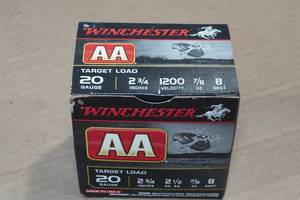 lot 264 image: 25 Winchester AA 20 Gauge 2-34 8 Shot Shotshells