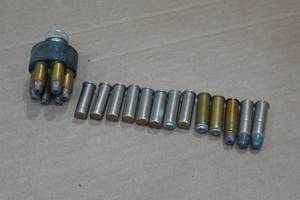 lot 309 image: 17 Rounds of Assorted .38 Spl Ammo with Speedloader