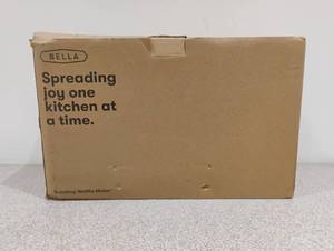 lot 72 image: NEW BELLA ROTATING WAFFLE MAKER