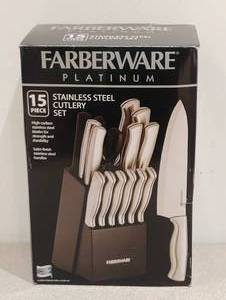 lot 61 image: FARBERWARE PLATINUM 15PC STAINLESS STEEL CUTLERY SET