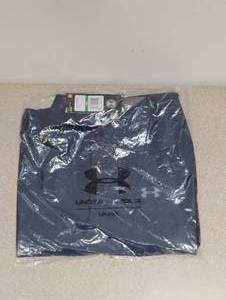 lot 109 image: NEW UNDER ARMOUR POLO SHORT SLEEVE SHIRT SIZE LARGE BLUE