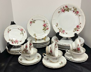 lot 108 image: Vintage Royal Rose China Service for 8