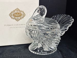 lot 112 image: Shannon Crystal Covered Turkey Dish