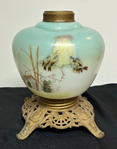 lot 117 image: Lovely Vintage Vase  Lamp Base