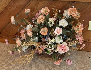 lot 125 image: Fabulous Faux Florals