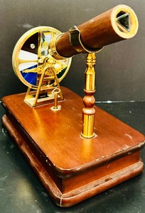 lot 155 image: Beautiful Wooden Kaleidoscope Music Box