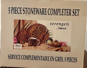 lot 149 image: Set of New Sakura Serengeti Dishes